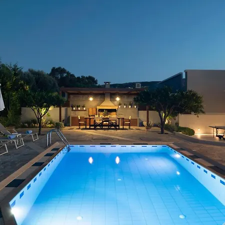 Periklis Villa Adelianos Kampos