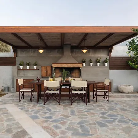 Villa Periklis Adelianos Kampos