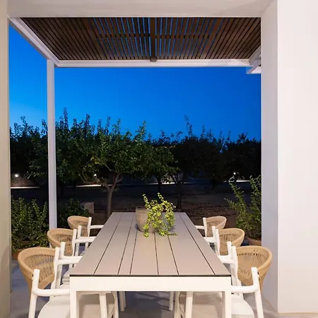 Periklis Villa Adelianos Kampos