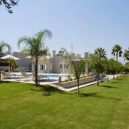 Villa Periklis Adelianos Kampos